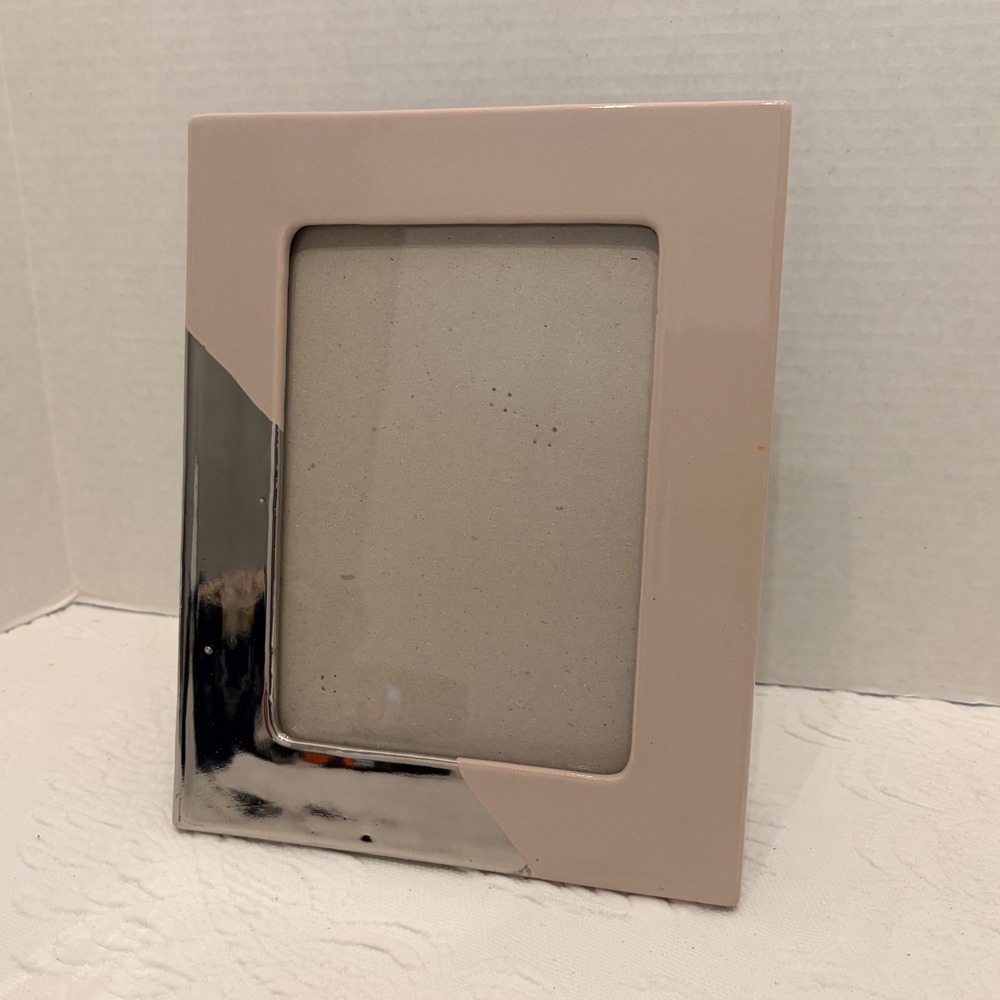 Azzure Home Taupe Silver Chrome Enamel 5x7 Retro Picture Frame Modern Decor